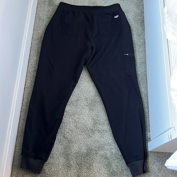 Medium Black Figs Zamora Jogger Pant - Picture 3 of 3